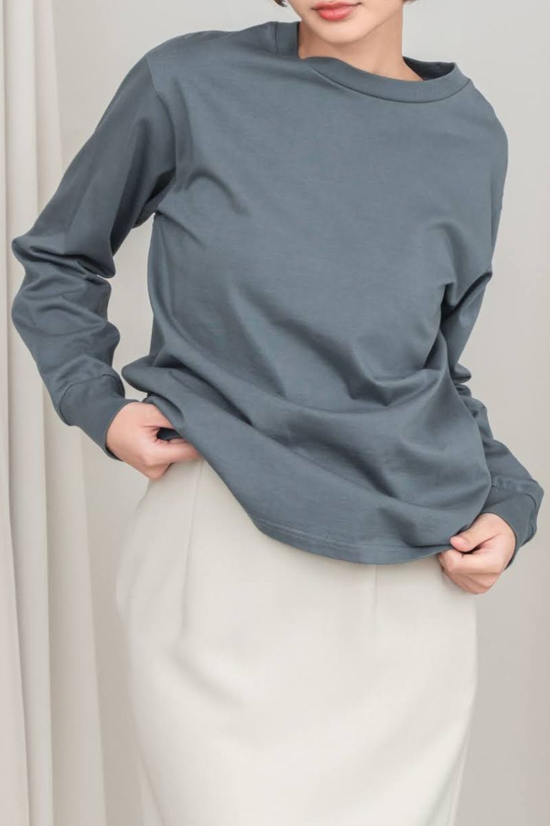 バックウエストはゴム仕様で、履き心地楽チン。