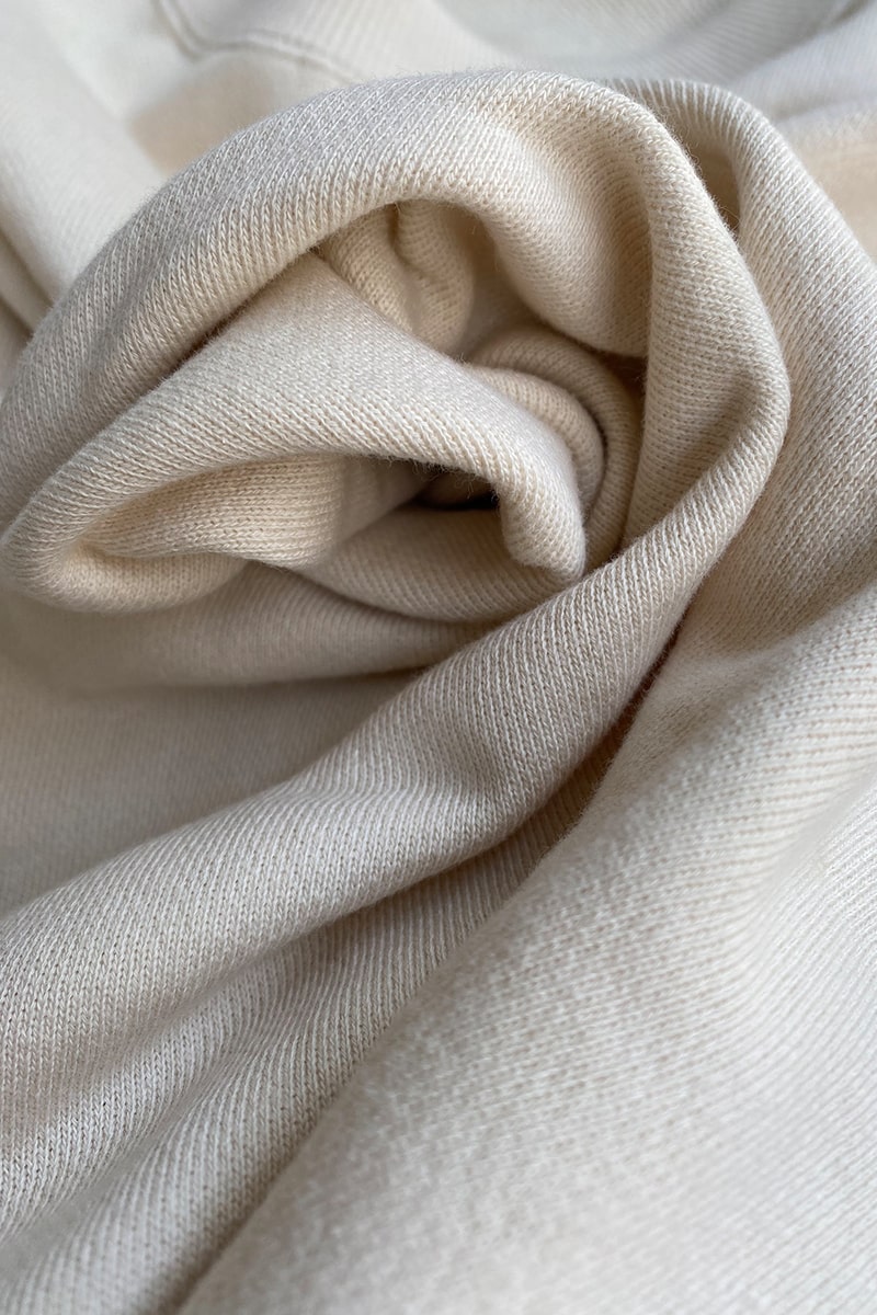 やわらかスウェット生地を採用