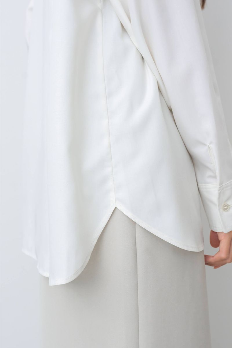 綺麗な着こなしができるサイドスリット