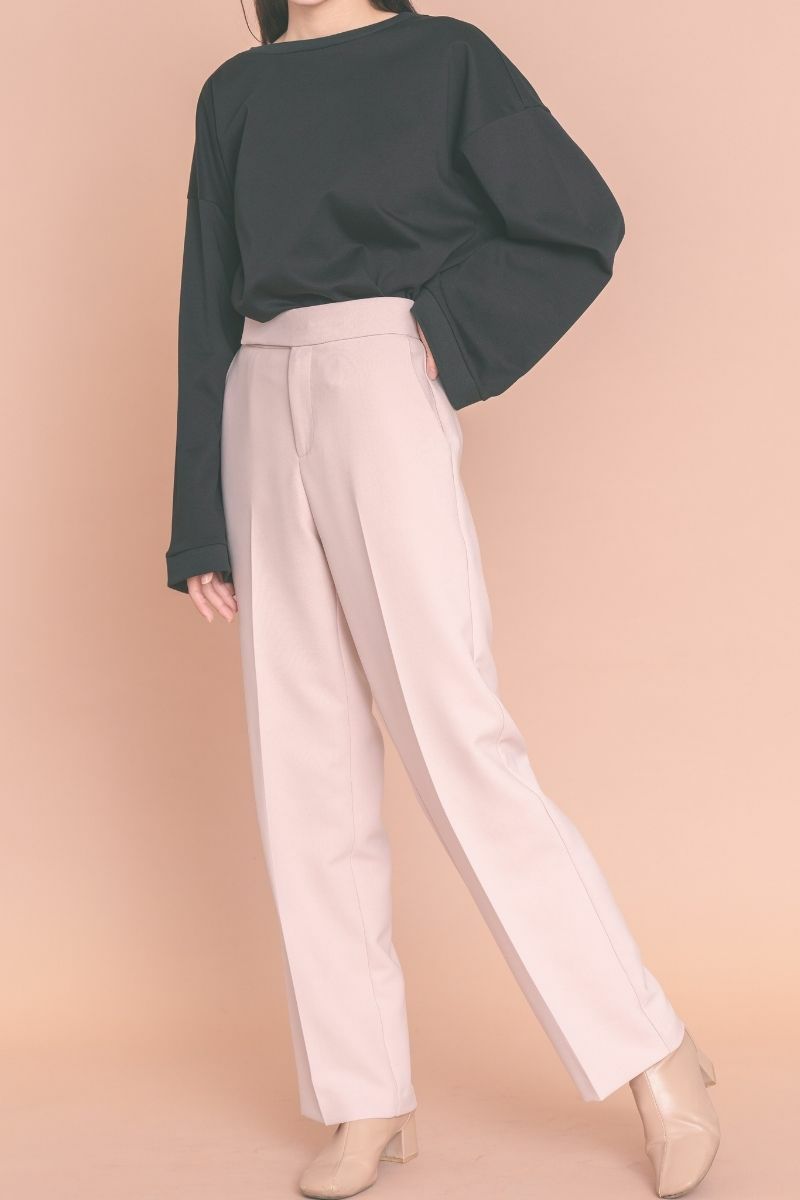 ストンと落ちる、洗練された落ち感。