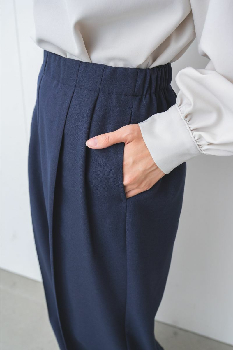 窮屈さなしでリラックスできる、ゆったりとしたアームホール。